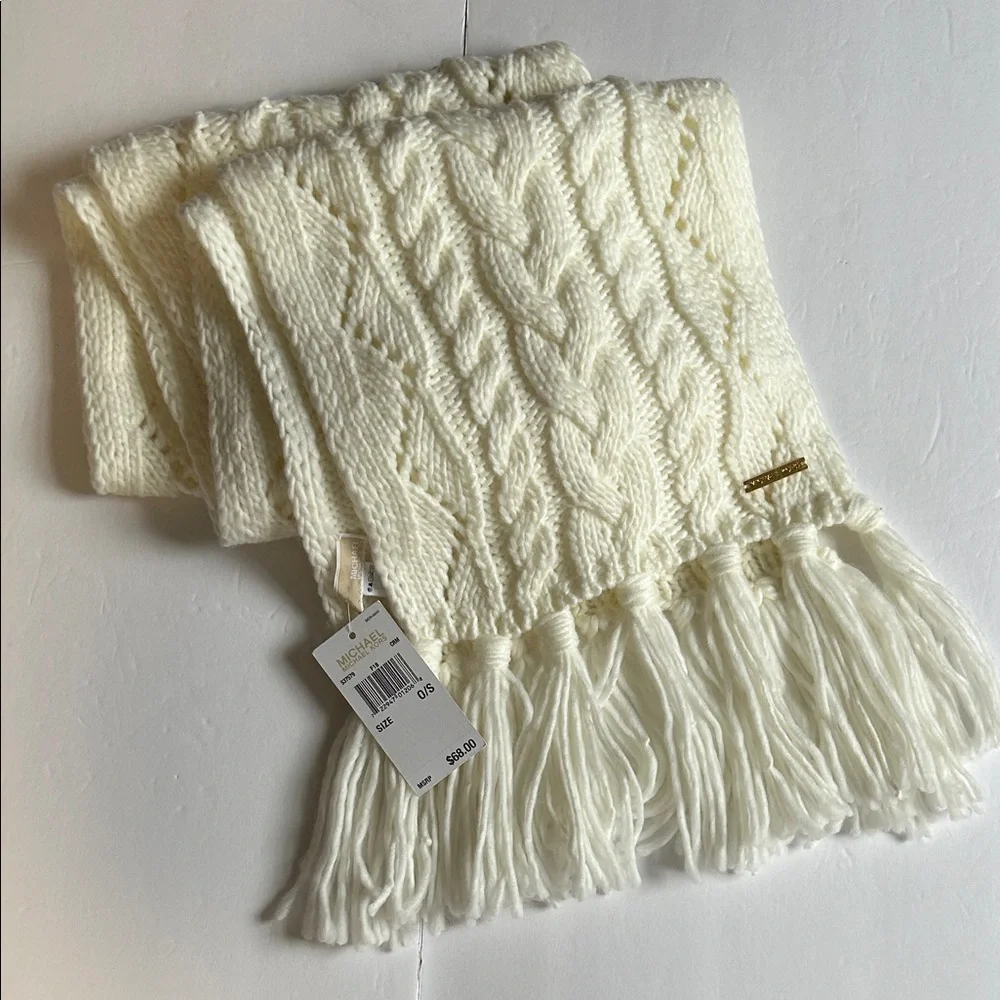 NWT Michael Kors Cable Knit Scarf in Ivory